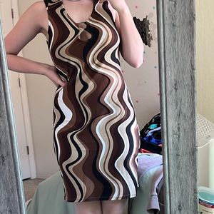 M, Multiple shades of brown, mid length dress, NoBo